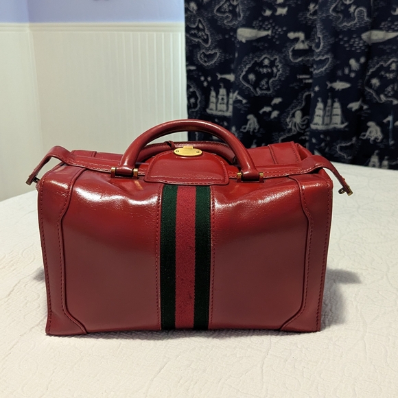 Vintage Gucci Train Case / Doctor Bag / Cosmetics Case - Picture 2 of 10